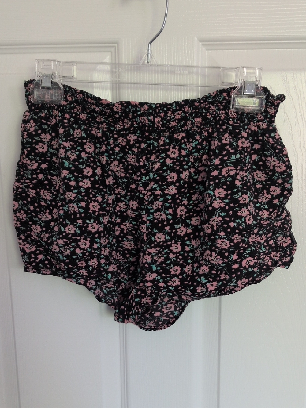 Vans Black & Pink Floral Shorts - S